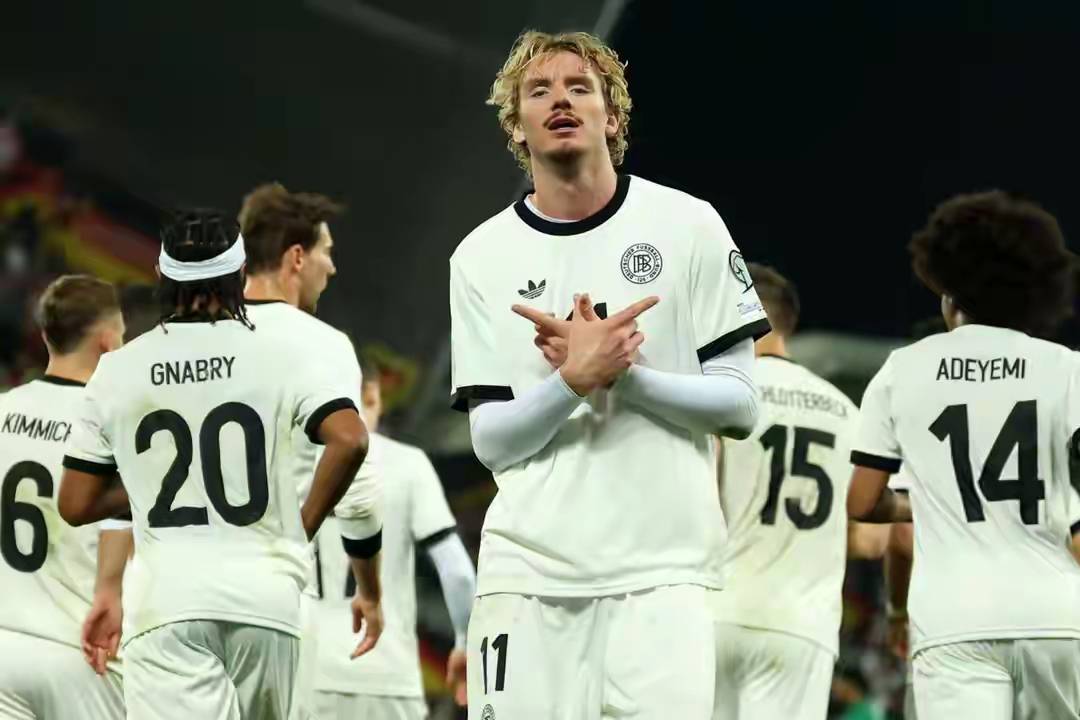 德甲赛程吃紧，阿森纳今晨再遭质疑，赛场秩序良好，阵容厚度经受考验的简单介绍