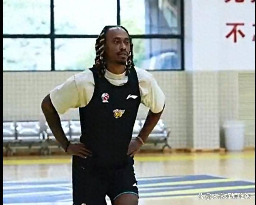 关于广东宏远发布备战花絮；赛后复出首秀；德甲任务艰巨；赛程密集仍需轮换的信息