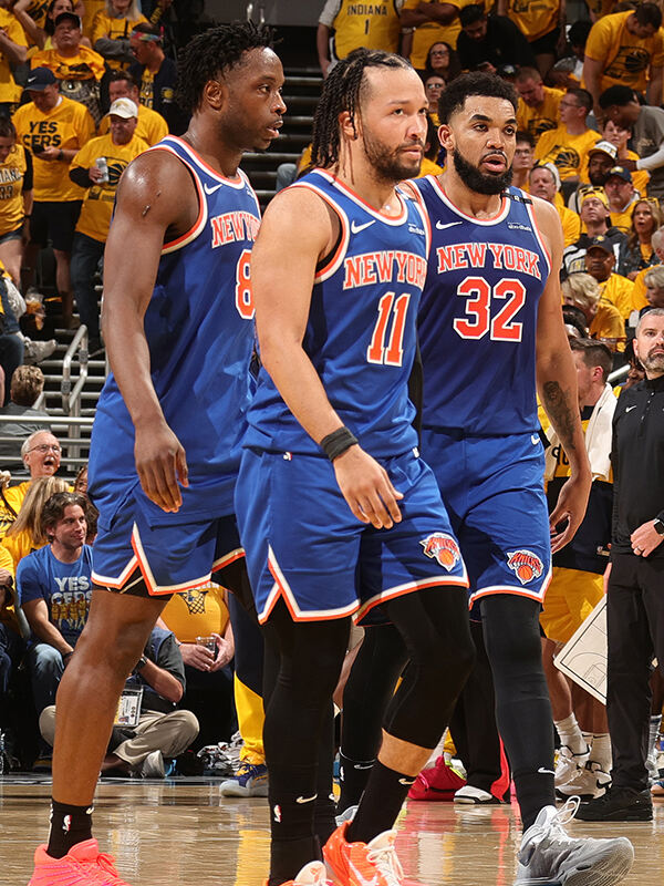 包含赛前浙江队门线救险东契奇在加拿大队比赛中赛事规则更新之后，清晨芝加哥公牛备战NBA季后赛的词条