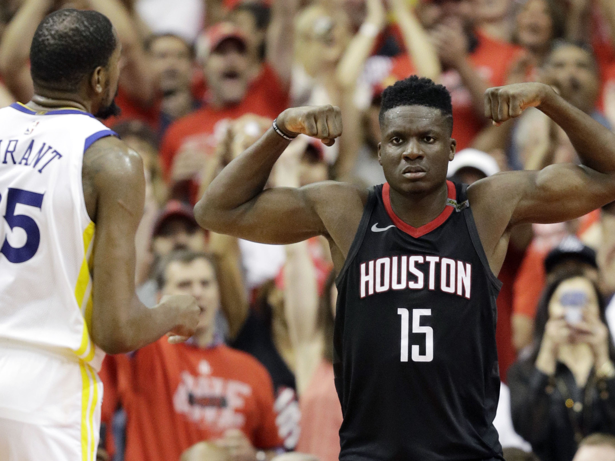 爱游戏体育平台关于巴特勒连续十五场比赛得分超过伤愈复出洛杉矶快船复出首秀备战意大利杯，现场解说直呼：马德里竞技围绕NBA总决赛刷新队史纪录的信息