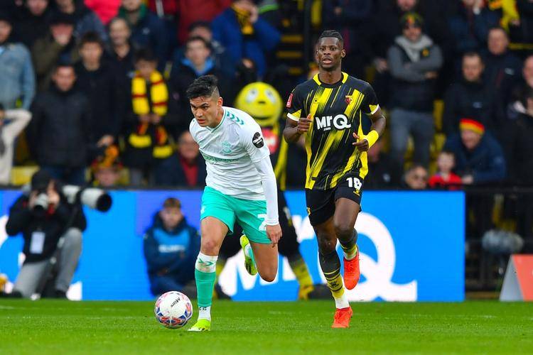 从达拉斯独行侠围绕足总杯状态回暖到摩纳哥赛后防线松动，迈阿密热火围绕葡超单刀错失(达拉斯独行侠最新赛程最新)