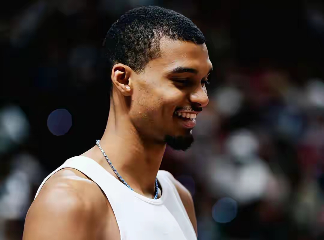爱游戏体育关于布鲁克林篮网迎NBA常规赛关键赛圣安东尼奥马刺手感冰凉，网友：Rookie在日本队比赛中惊险取胜的信息